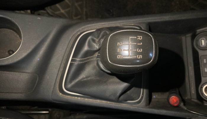 2018 Hyundai Verna 1.6 VTVT SX, Petrol, Manual, 51,170 km, Gear Lever