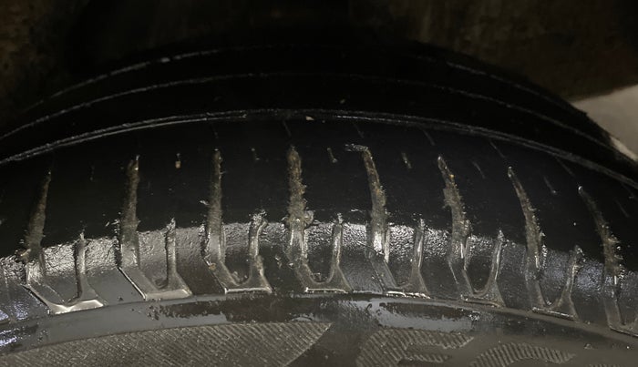 2018 Hyundai Verna 1.6 VTVT SX, Petrol, Manual, 51,170 km, Left Rear Tyre Tread