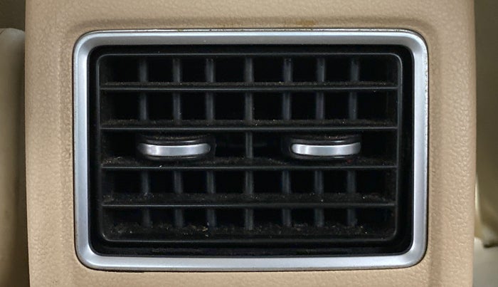 2018 Volkswagen Vento 1.2 TSI HIGHLINE PLUS AT, Petrol, Automatic, 84,790 km, Rear AC Vents