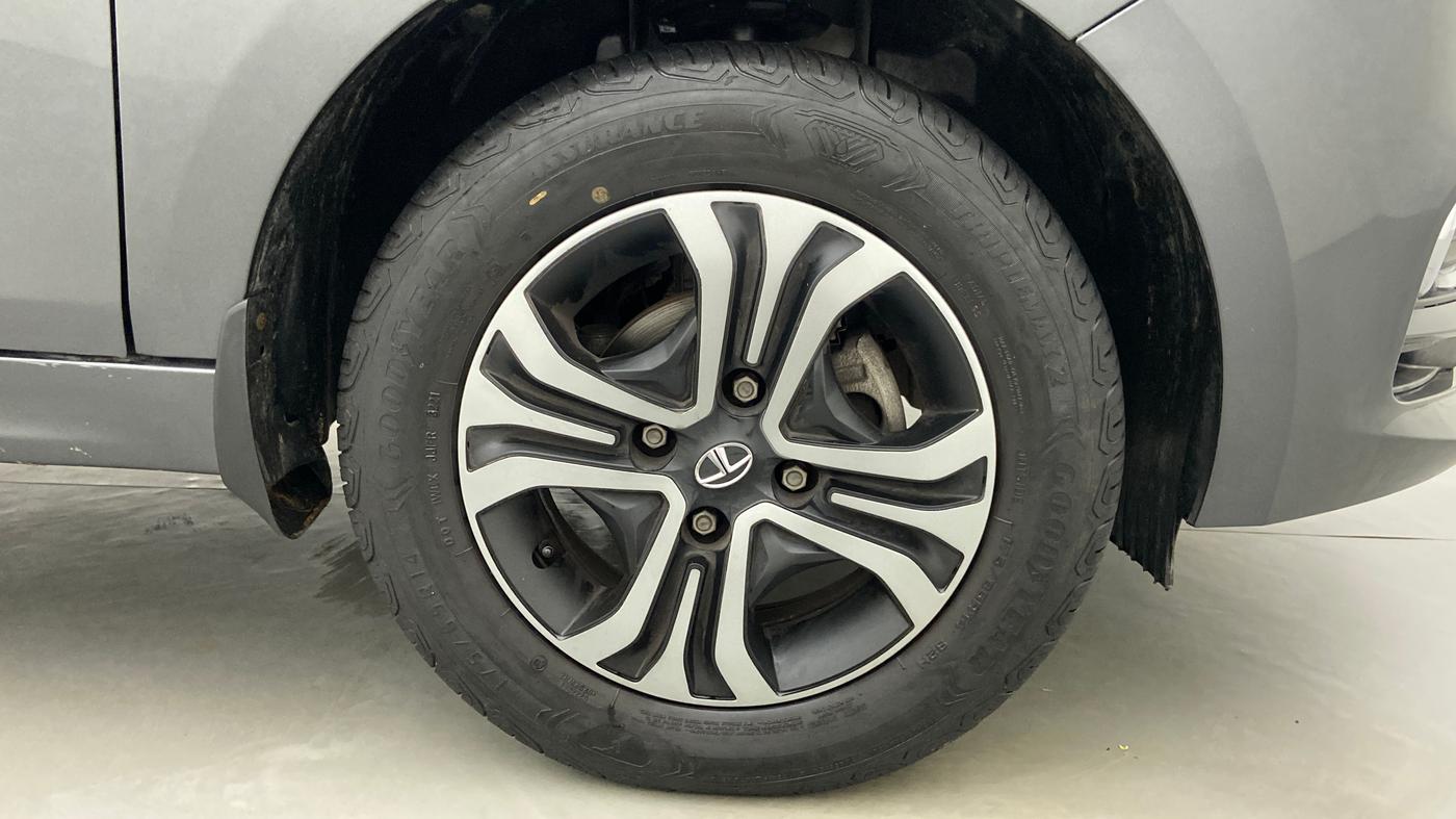 2022 Tata Tiago XZ+ CNG 1.2 RTN, CNG, Manual, 13,579 km, Right Front Wheel