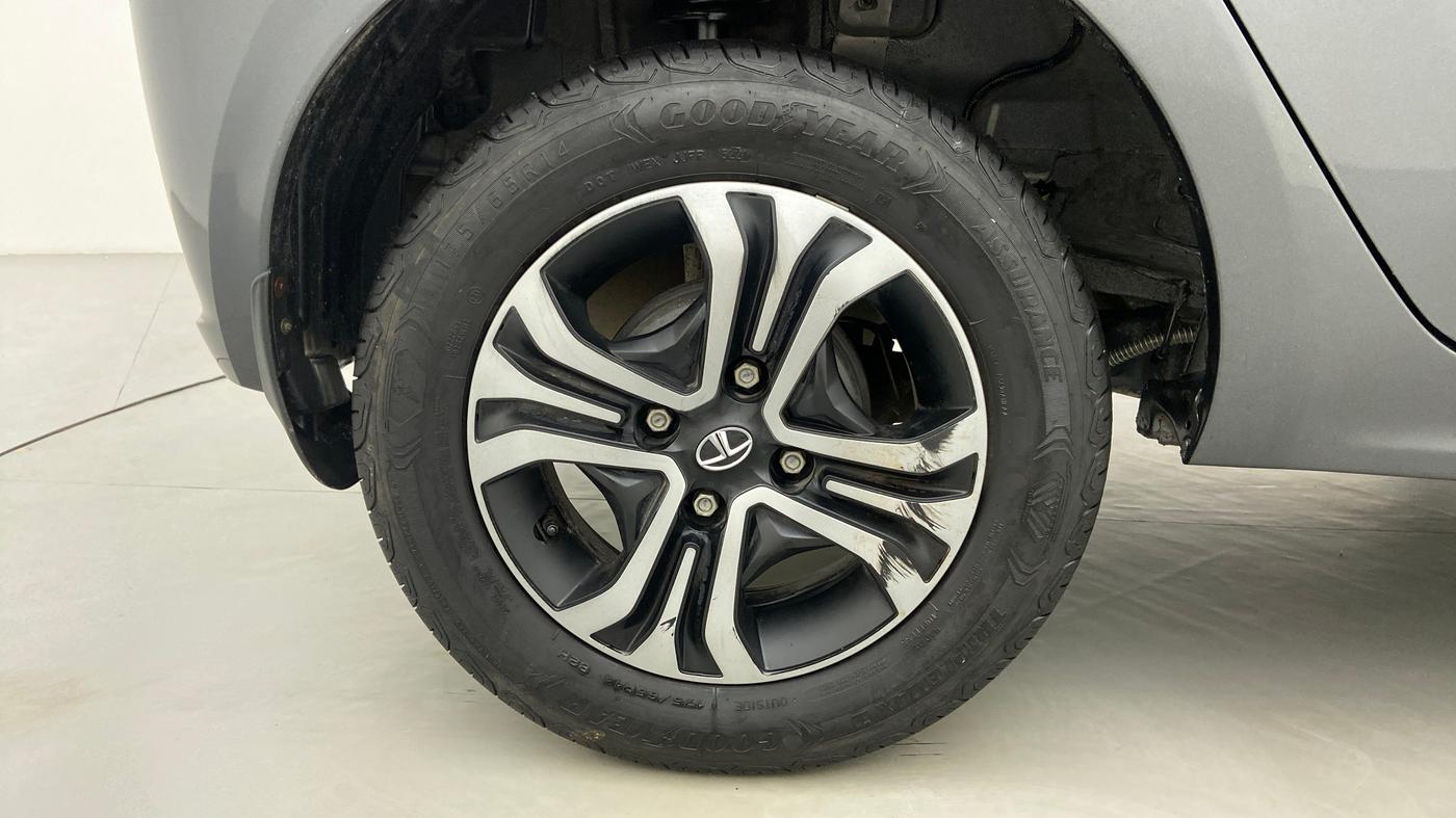 2022 Tata Tiago XZ+ CNG 1.2 RTN, CNG, Manual, 13,579 km, Right Rear Wheel