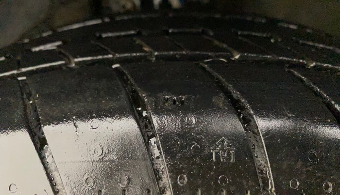 2018 Maruti Dzire VXI, Petrol, Manual, 40,275 km, Left Front Tyre Tread