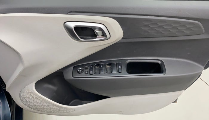 2022 Hyundai GRAND I10 NIOS SPORTZ 1.2 KAPPA VTVT CNG, CNG, Manual, 16,959 km, Driver Side Door Panels Control