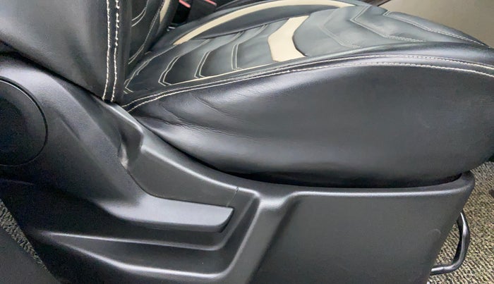 2020 Maruti New Wagon-R 1.0 Lxi (o) cng, CNG, Manual, 16,614 km, Driver Side Adjustment Panel