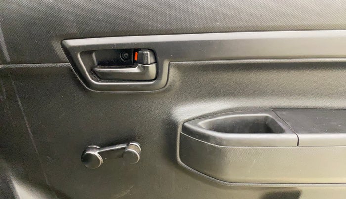 2021 Maruti S PRESSO LXI, Petrol, Manual, 69,167 km, Driver Side Door Panels Control