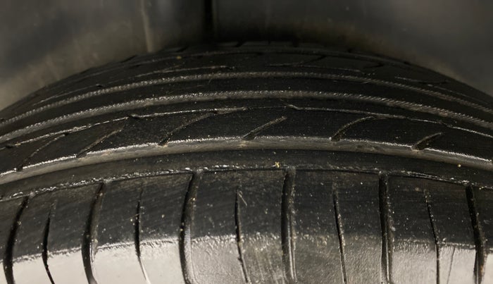 2009 Maruti Swift VDI, Diesel, Manual, 69,579 km, Right Rear Tyre Tread