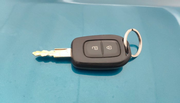 2019 Renault Kwid CLIMBER 1.0 (O), Petrol, Manual, 60,949 km, Key Close Up