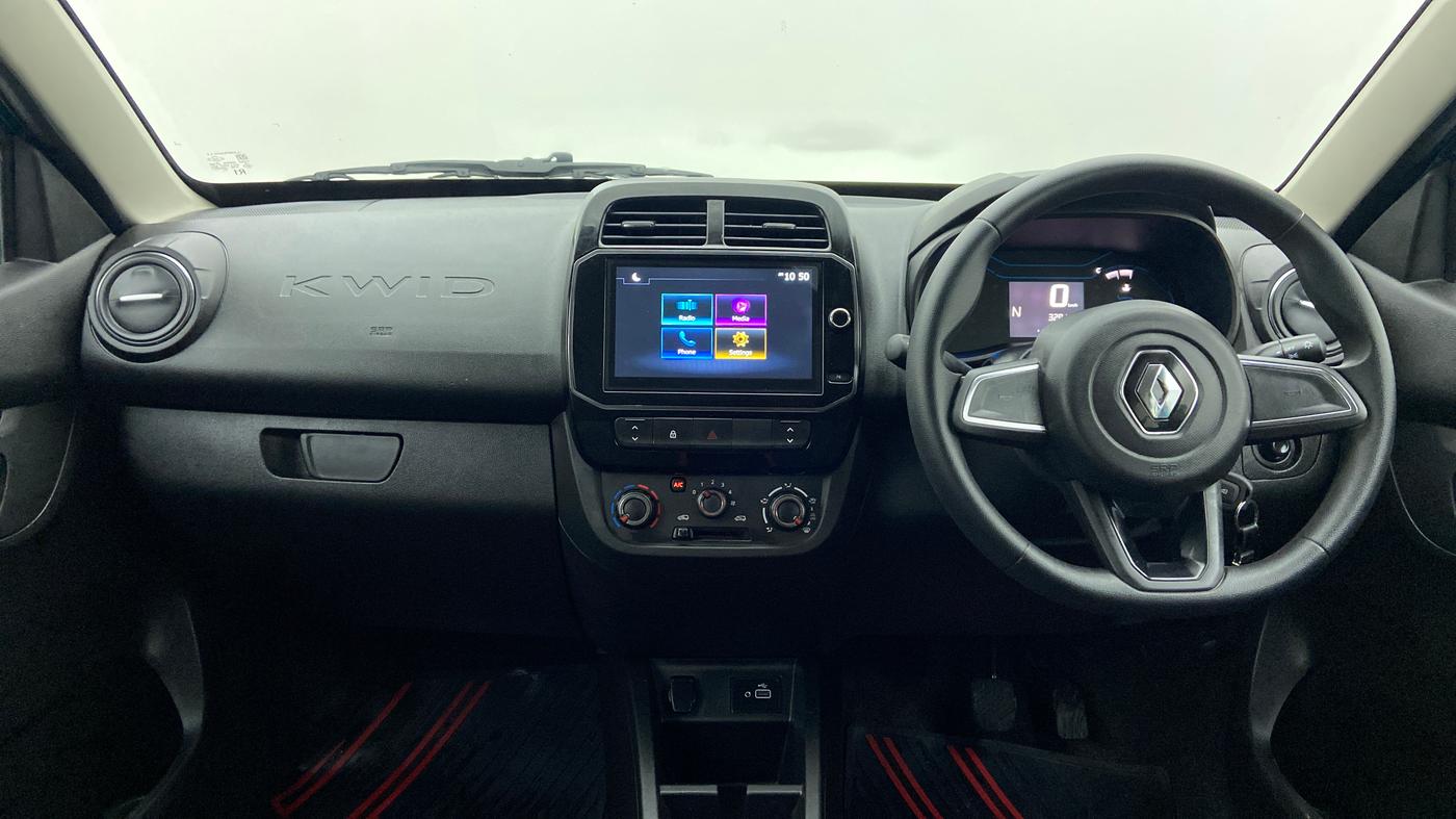 2022 Renault Kwid 1.0 RXT AT, Petrol, Automatic, 3,303 km, Dashboard