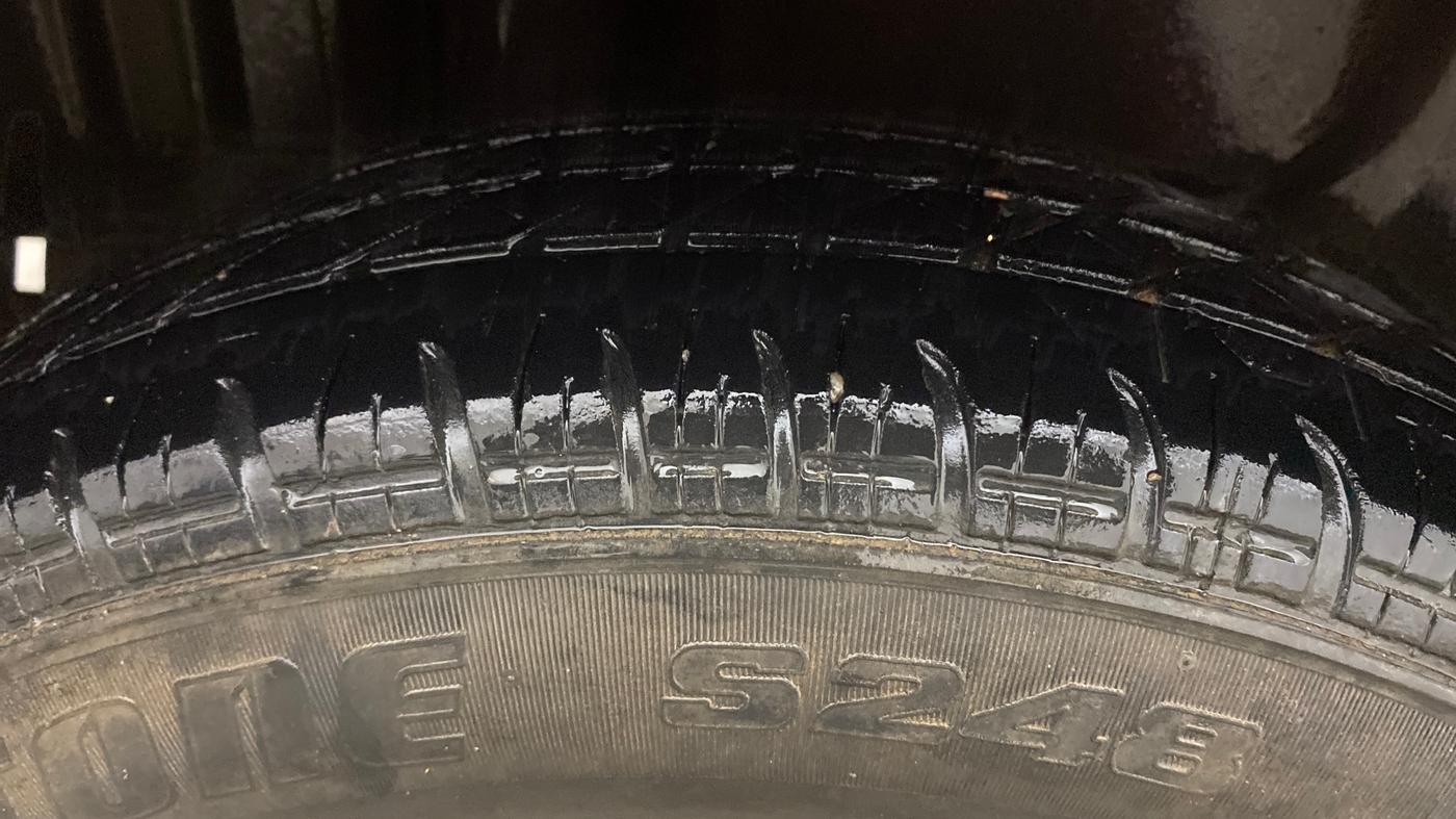 2014 Maruti Swift Dzire VDI, Diesel, Manual, 1,50,064 km, Right Rear Tyre Tread