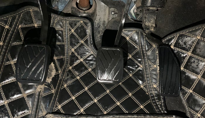 2020 Maruti IGNIS ALPHA 1.2 DUAL TONE, Petrol, Manual, 54,171 km, Pedals