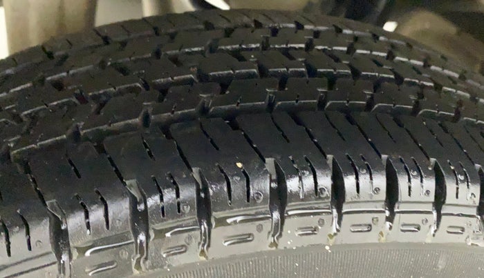 2016 Maruti Alto K10 VXI, Petrol, Manual, 16,519 km, Right Rear Tyre Tread