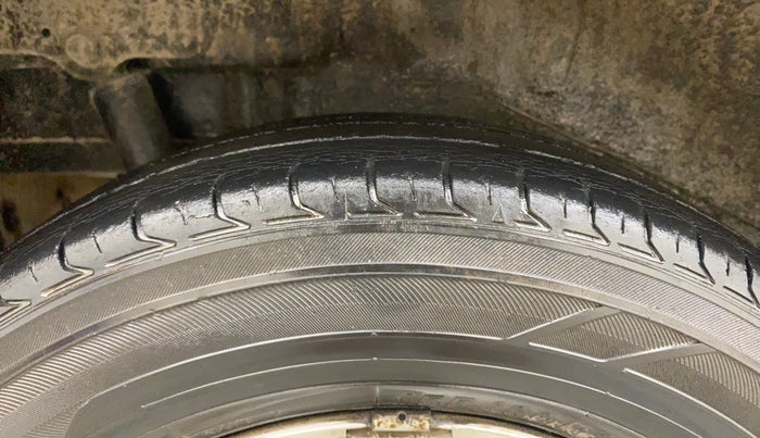 2012 Maruti Wagon R 1.0 LXI, Petrol, Manual, 81,230 km, Right Rear Tyre Tread