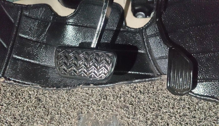 2020 Toyota YARIS J CVT, Petrol, Automatic, 34,979 km, Pedals