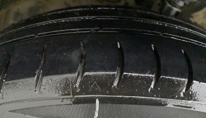2018 Maruti Wagon R 1.0 LXI CNG, CNG, Manual, 74,452 km, Right Rear Tyre Tread