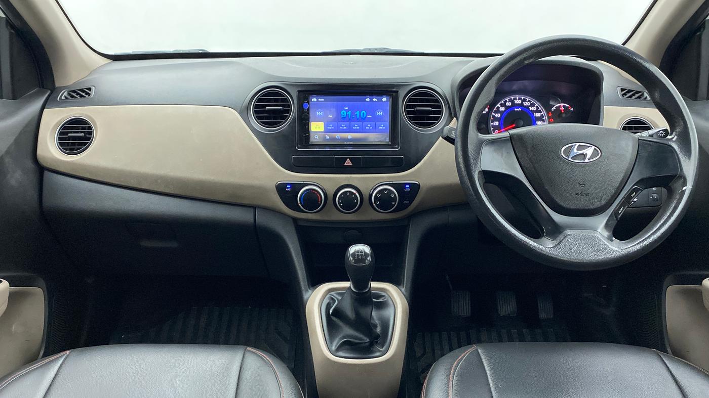 2017 Hyundai Grand i10 MAGNA 1.2 KAPPA VTVT, Petrol, Manual, 99,100 km, Dashboard