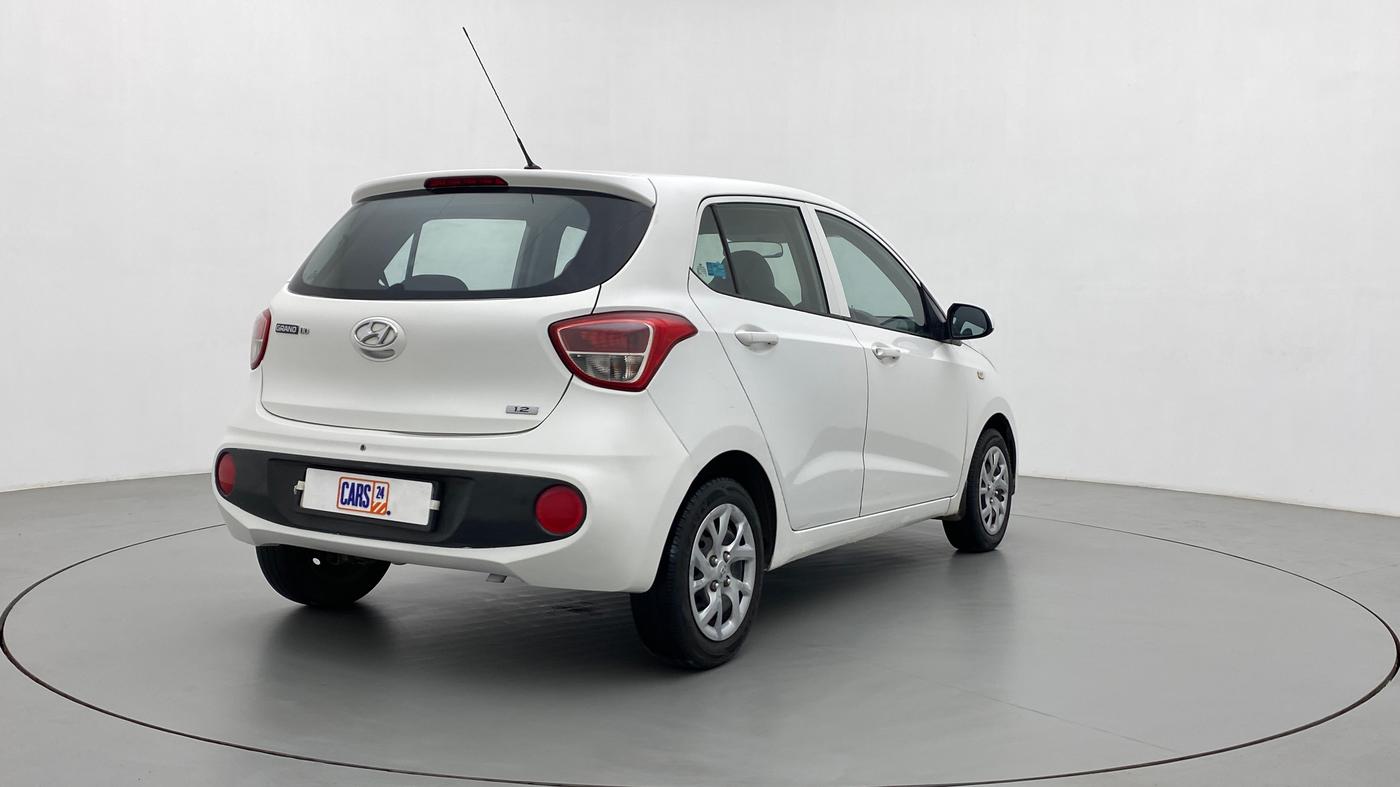 2017 Hyundai Grand i10 MAGNA 1.2 KAPPA VTVT, Petrol, Manual, 99,100 km, Right Back Diagonal