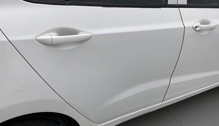 2017 Hyundai Grand i10 MAGNA 1.2 KAPPA VTVT, Petrol, Manual, 99,100 km, Right rear door - Minor scratches
