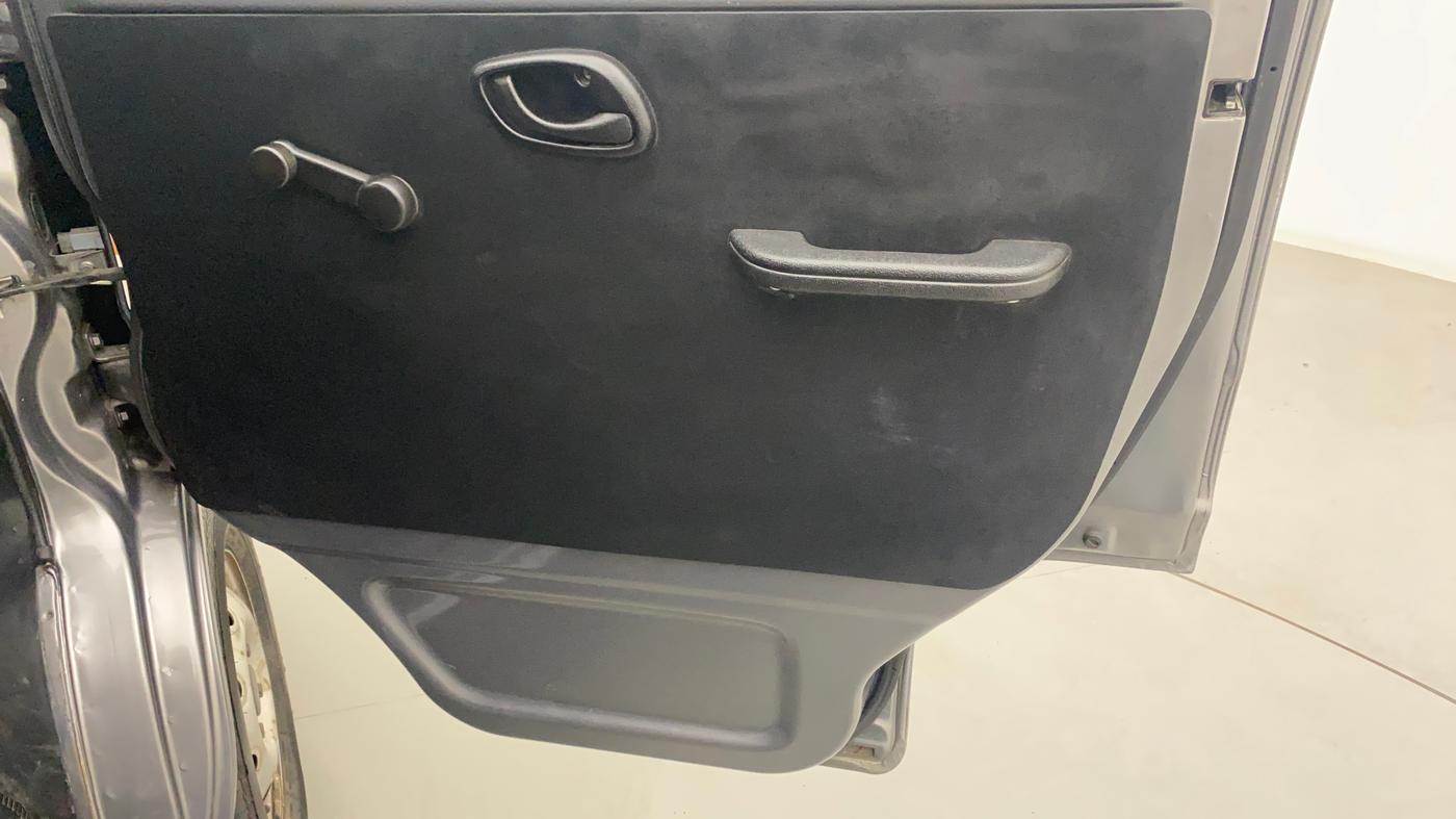2019 Maruti Eeco 5 STR WITH A/C+HTR, Petrol, Manual, 31,578 km, Driver Side Door Panels Control