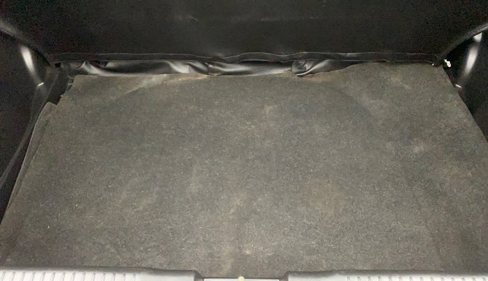 2020 Maruti Swift VXI, Petrol, Manual, 31,699 km, Boot Inside