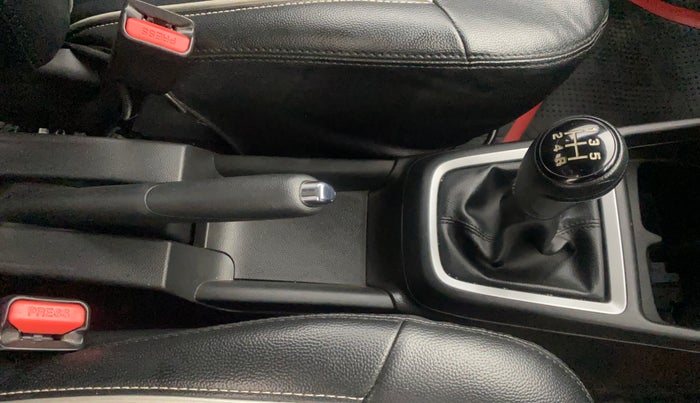 2020 Maruti Swift VXI, Petrol, Manual, 31,699 km, Gear Lever