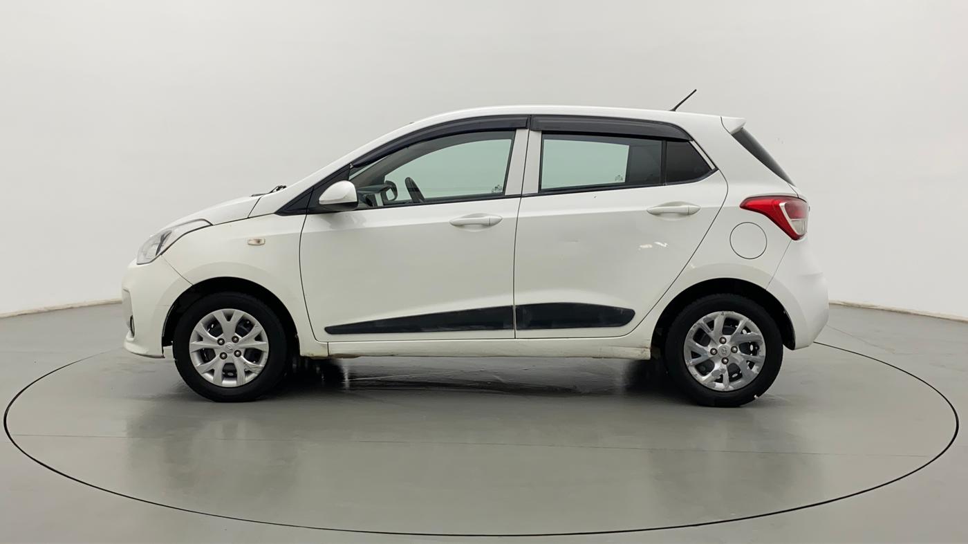 2017 Hyundai Grand i10 MAGNA 1.2 KAPPA VTVT, CNG, Manual, 42,006 km, Left Side