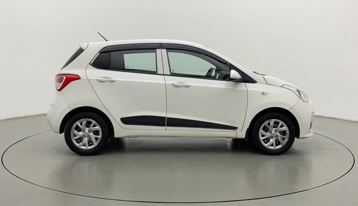 2017 Hyundai Grand i10 MAGNA 1.2 KAPPA VTVT, CNG, Manual, 42,006 km, Right Side View