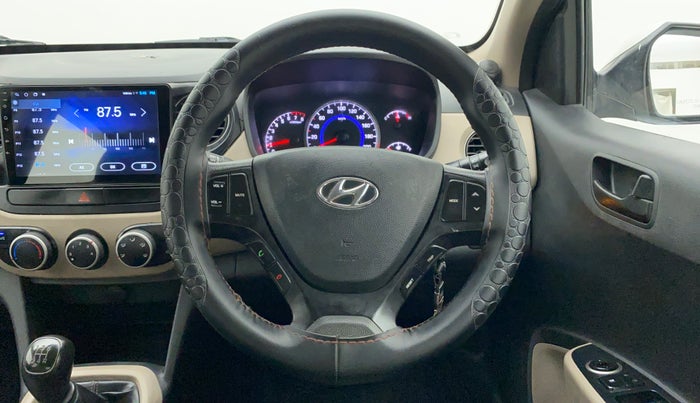 2017 Hyundai Grand i10 MAGNA 1.2 KAPPA VTVT, CNG, Manual, 42,006 km, Steering Wheel Close Up