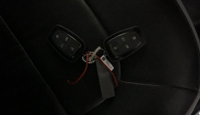 2021 Tata NEXON XZ PLUS PETROL SUNROOF, Petrol, Manual, 66,842 km, Key Close Up