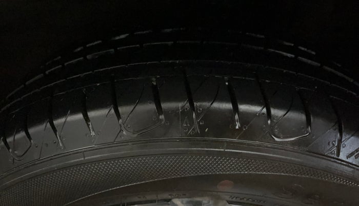 2021 Tata NEXON XZ PLUS PETROL SUNROOF, Petrol, Manual, 66,842 km, Left Rear Tyre Tread