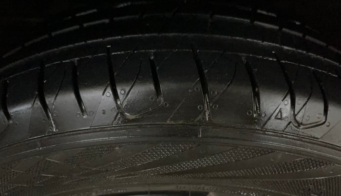 2021 Tata NEXON XZ PLUS PETROL SUNROOF, Petrol, Manual, 66,842 km, Right Front Tyre Tread