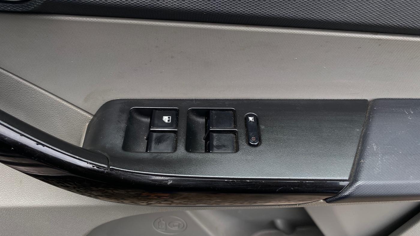 2019 Tata Tiago XZ PETROL, Petrol, Manual, 41,966 km, Driver Side Door Panels Control