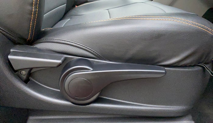 2017 Tata Tiago XZA 1.2 REVOTRON, Petrol, Automatic, 3,812 km, Driver Side Adjustment Panel