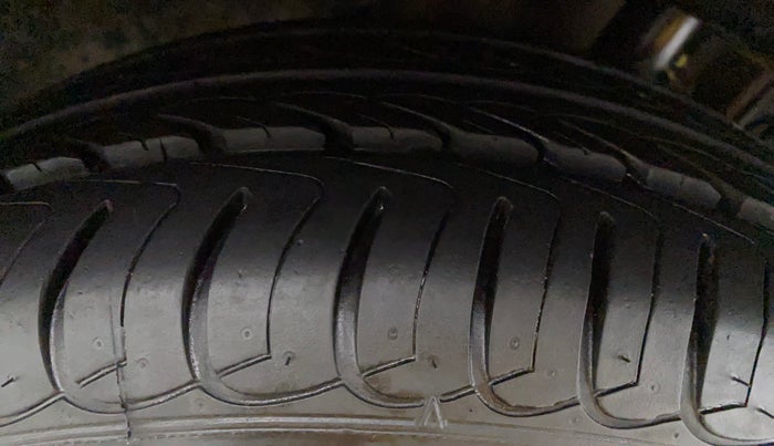 2017 Tata Tiago XZA 1.2 REVOTRON, Petrol, Automatic, 3,812 km, Left Front Tyre Tread