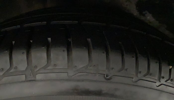 2017 Honda City 1.5L I-VTEC ZX CVT, CNG, Automatic, 61,053 km, Right Front Tyre Tread