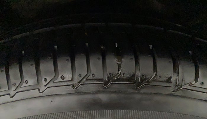 2017 Honda City 1.5L I-VTEC ZX CVT, CNG, Automatic, 61,053 km, Left Front Tyre Tread