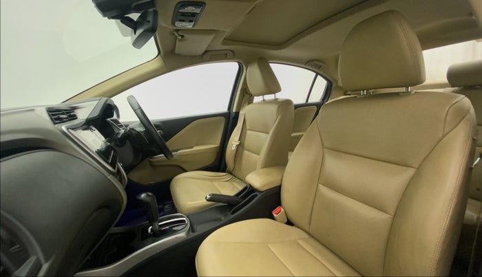2017 Honda City 1.5L I-VTEC ZX CVT, CNG, Automatic, 61,053 km, Right Side Front Door Cabin