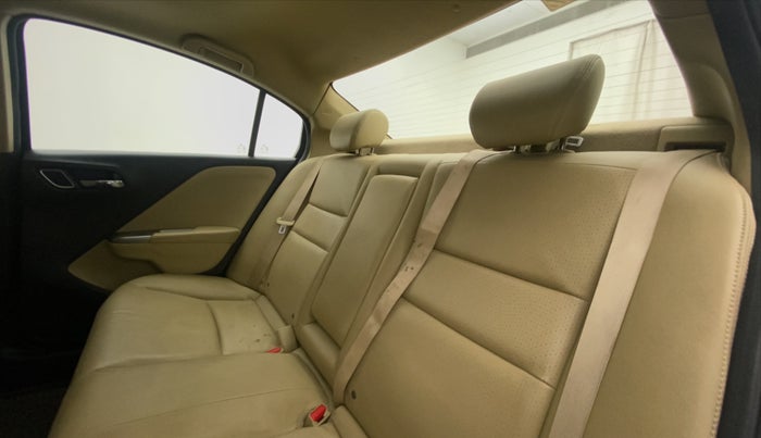 2017 Honda City 1.5L I-VTEC ZX CVT, CNG, Automatic, 61,053 km, Right Side Rear Door Cabin