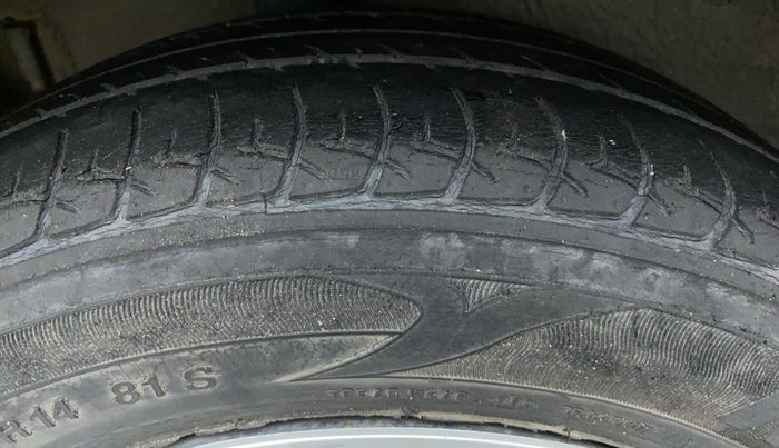 2015 Maruti Celerio VXI AGS, Petrol, Automatic, 51,320 km, Right Rear Tyre Tread