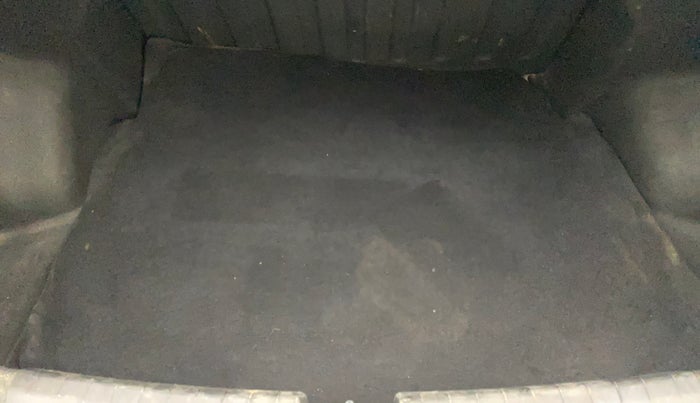 2014 Hyundai Xcent BASE 1.2, Petrol, Manual, 64,171 km, Boot Inside