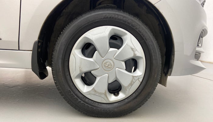 2021 Tata Tiago XT PETROL, Petrol, Manual, 14,765 km, Right Front Wheel