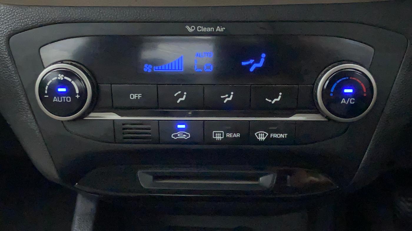 2015 Hyundai Elite i20 SPORTZ 1.2, Petrol, Manual, 50,359 km, Automatic Climate Control