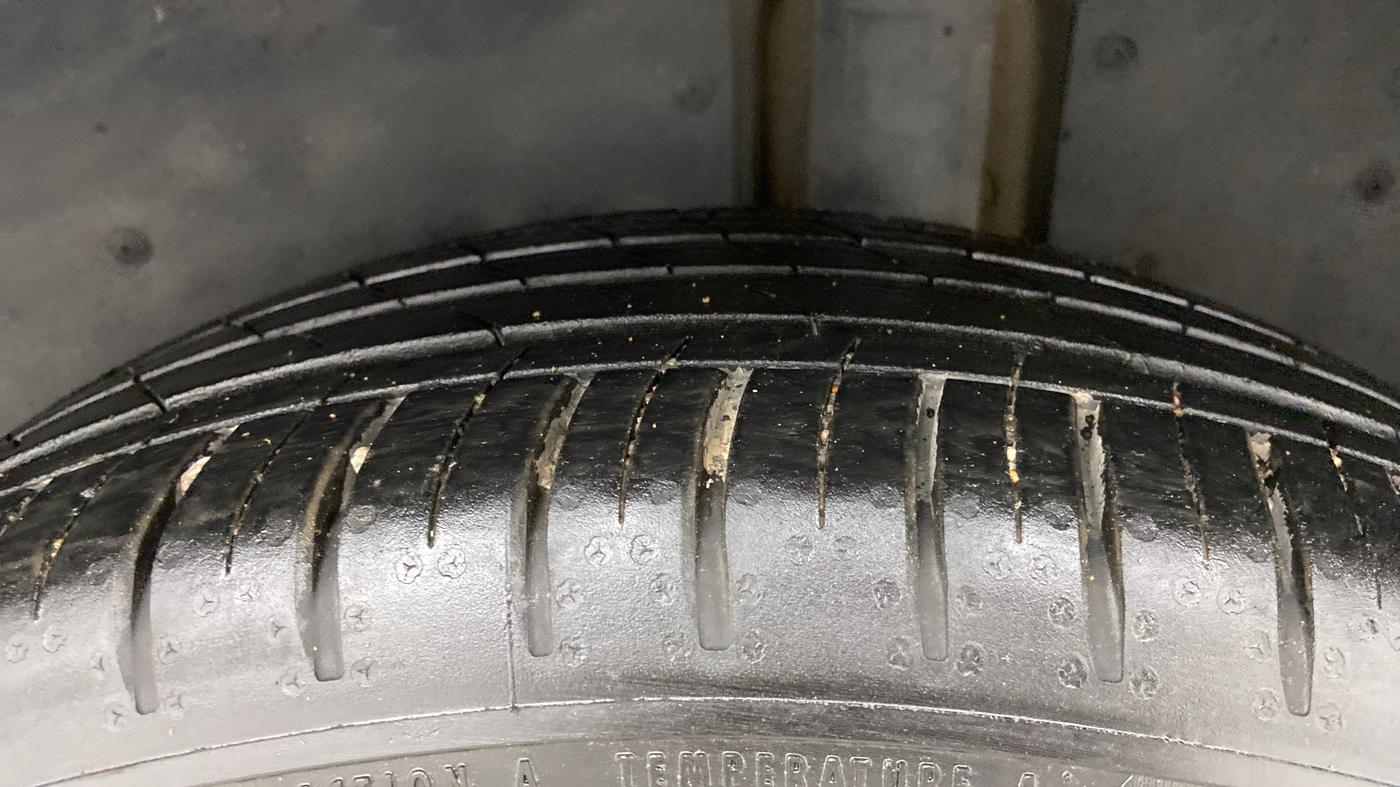 2021 MG HECTOR SHARP 1.5 PETROL CVT, Petrol, Automatic, 7,887 km, Left Rear Tyre Tread