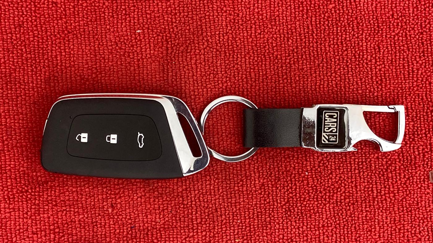 2021 MG HECTOR SHARP 1.5 PETROL CVT, Petrol, Automatic, 7,887 km, Key Close Up