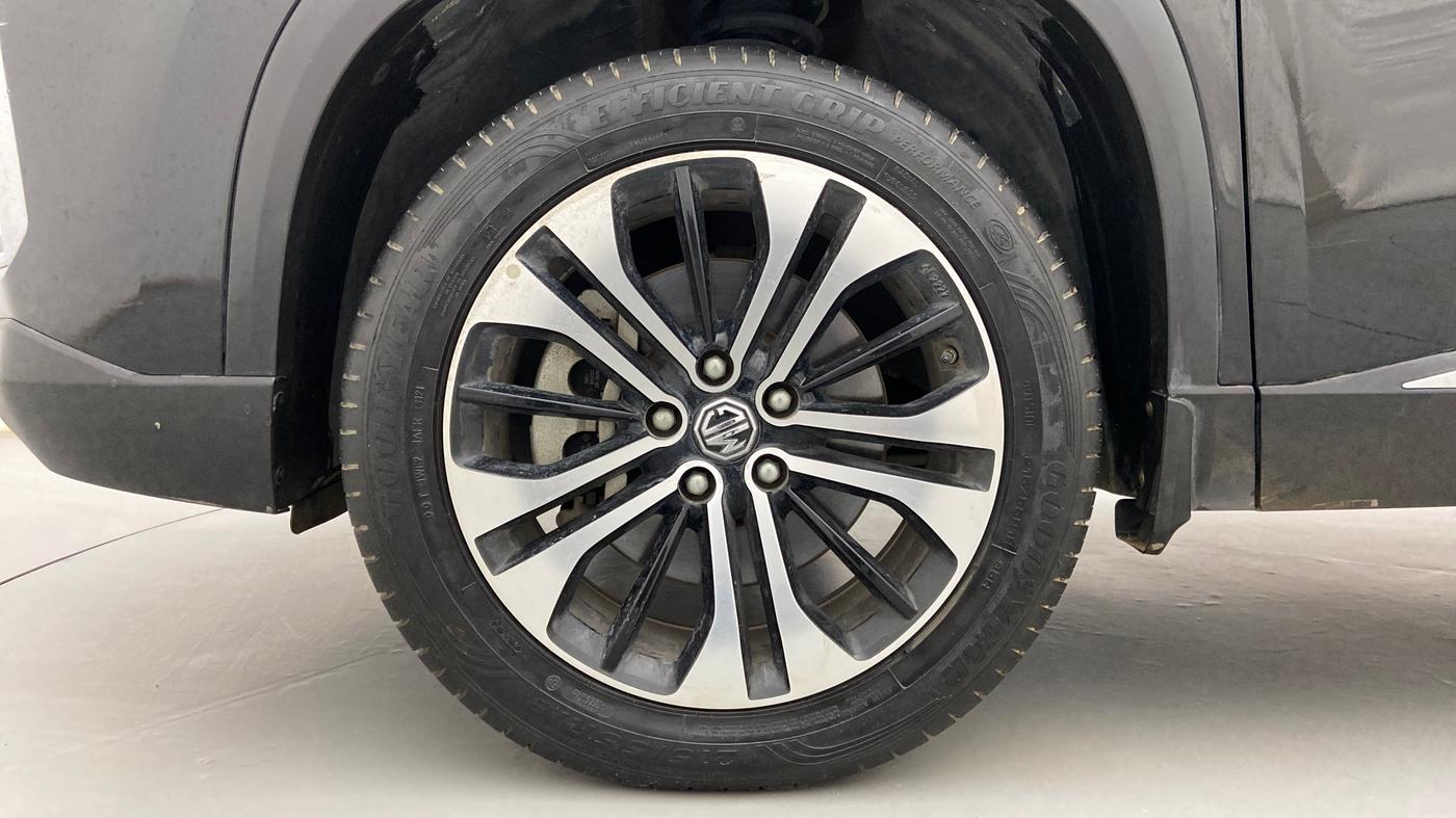 2021 MG HECTOR SHARP 1.5 PETROL CVT, Petrol, Automatic, 7,887 km, Left Front Wheel