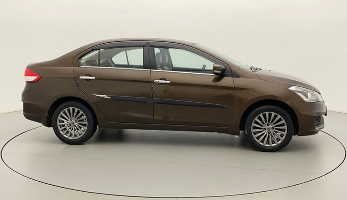 2015 Maruti Ciaz ZXI+, Petrol, Manual, 93,082 km, Right Side View