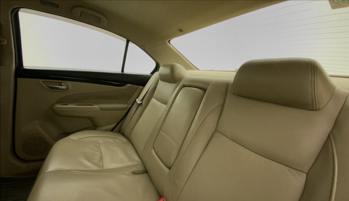 2015 Maruti Ciaz ZXI+, Petrol, Manual, 93,082 km, Right Side Rear Door Cabin