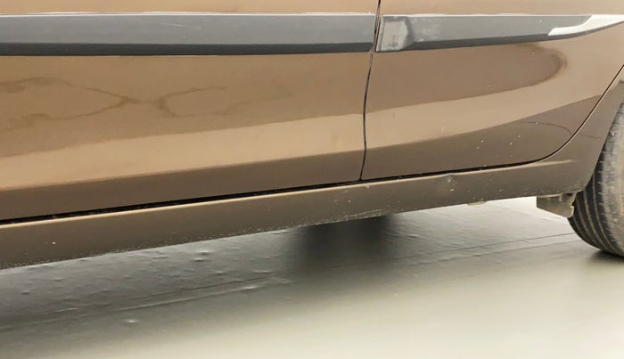 2015 Maruti Ciaz ZXI+, Petrol, Manual, 93,082 km, Left running board - Slightly dented