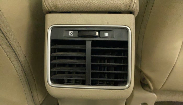 2015 Maruti Ciaz ZXI+, Petrol, Manual, 93,082 km, Rear AC Vents