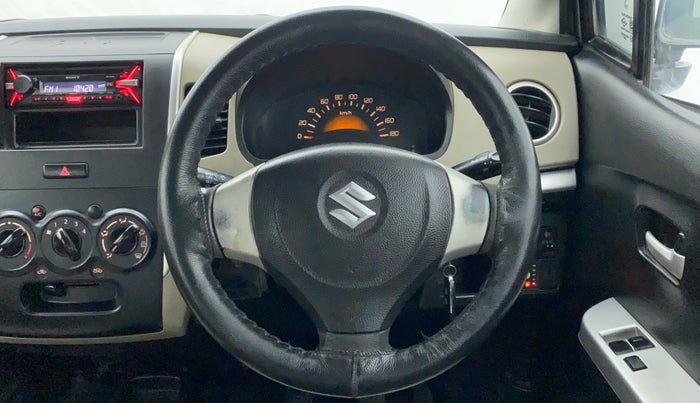 2014 Maruti Wagon R 1.0 LXI CNG, CNG, Manual, 1,11,079 km, Steering Wheel Close Up