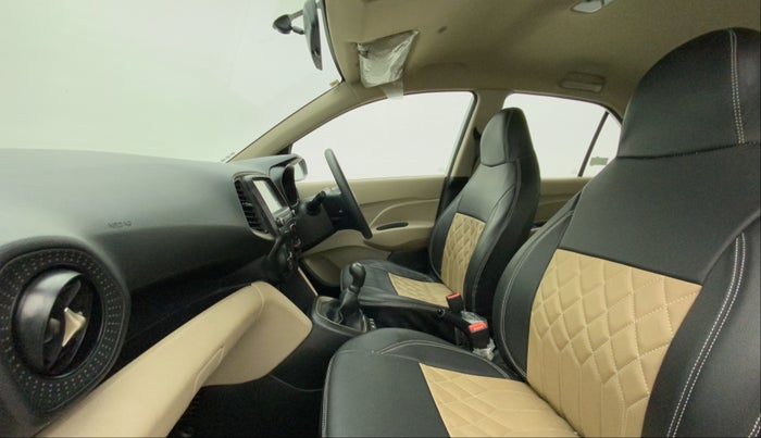 2022 Hyundai NEW SANTRO SPORTZ MT, Petrol, Manual, 11,884 km, Right Side Front Door Cabin